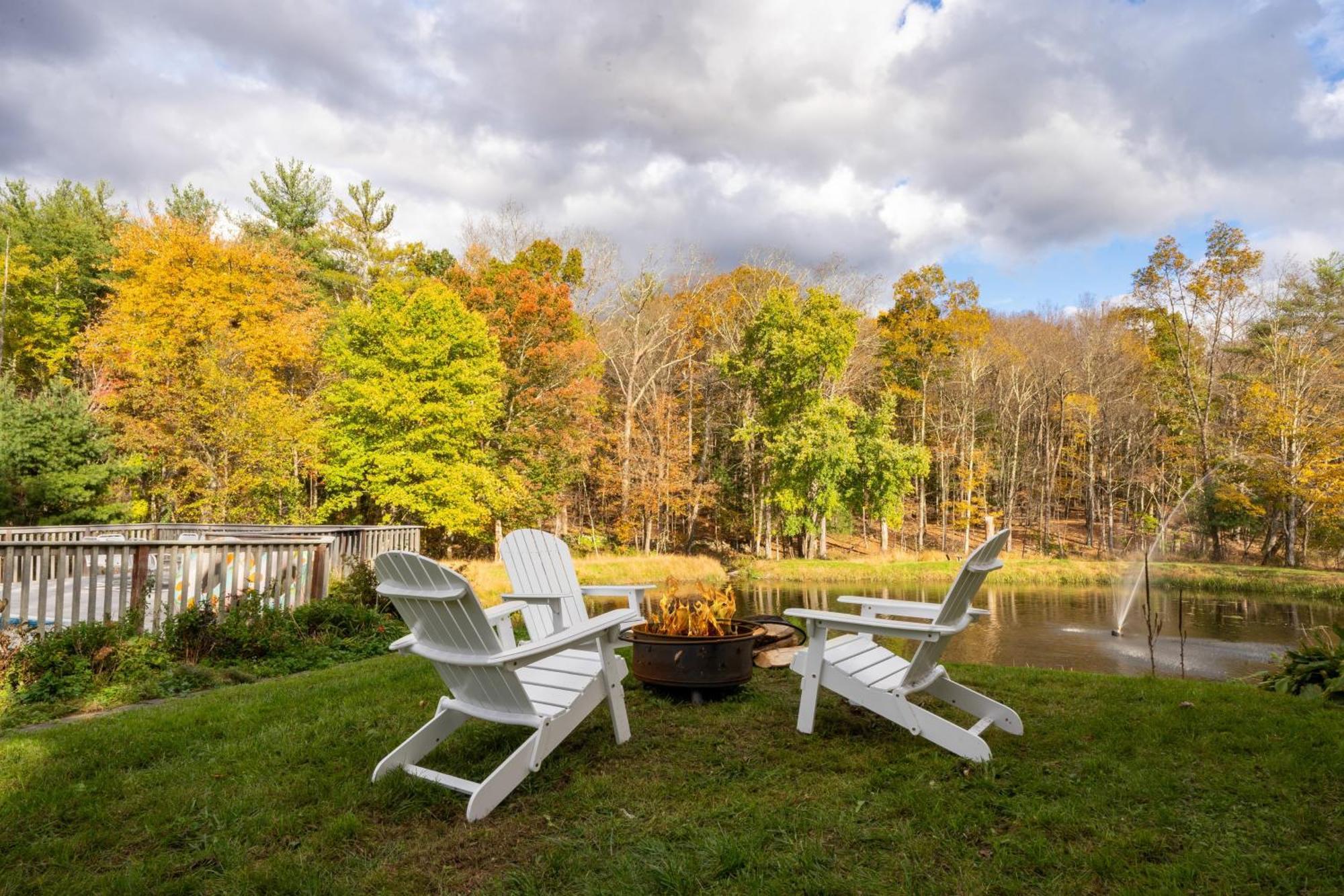 Cortland By Avantstay Charming Heritage Estate W Private Lake Pool Saugerties Exterior photo