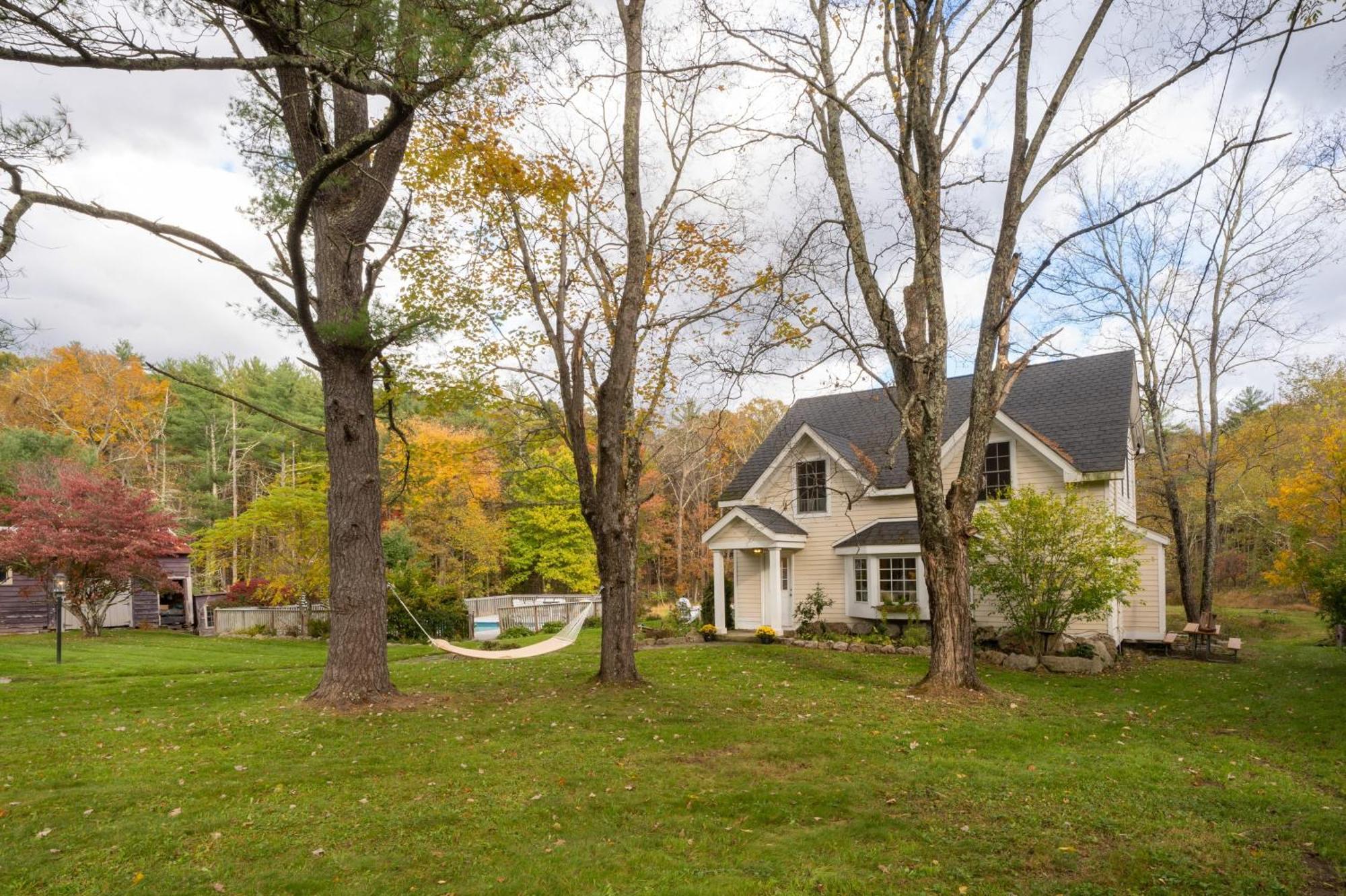 Cortland By Avantstay Charming Heritage Estate W Private Lake Pool Saugerties Exterior photo