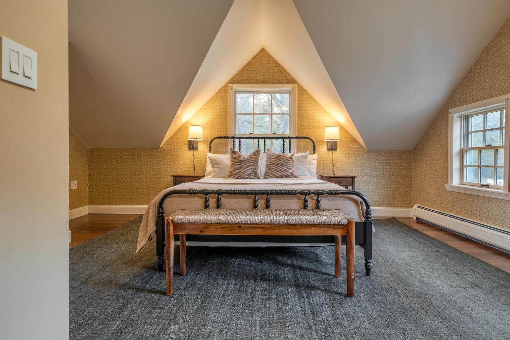 Cortland By Avantstay Charming Heritage Estate W Private Lake Pool Saugerties Exterior photo