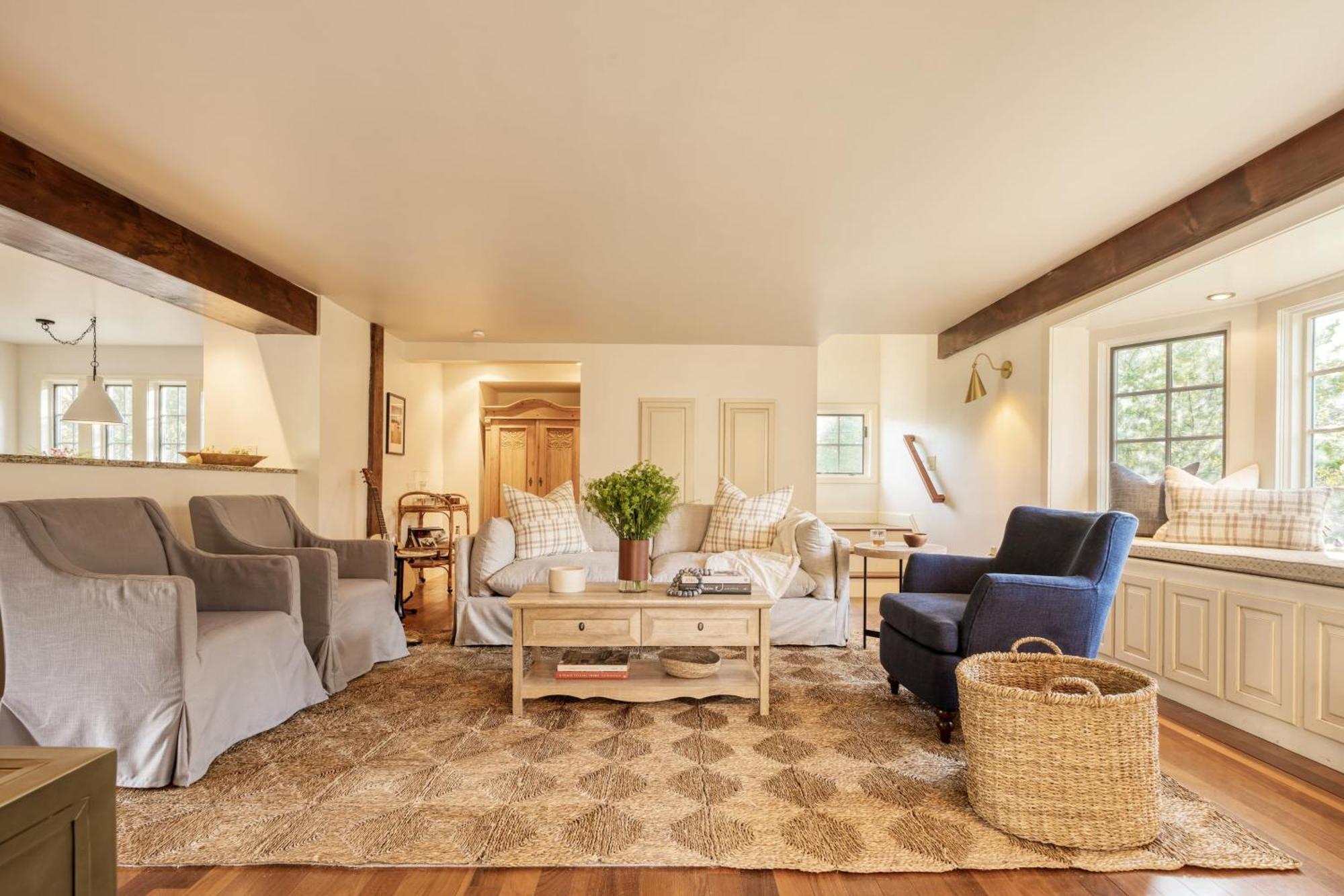 Cortland By Avantstay Charming Heritage Estate W Private Lake Pool Saugerties Exterior photo