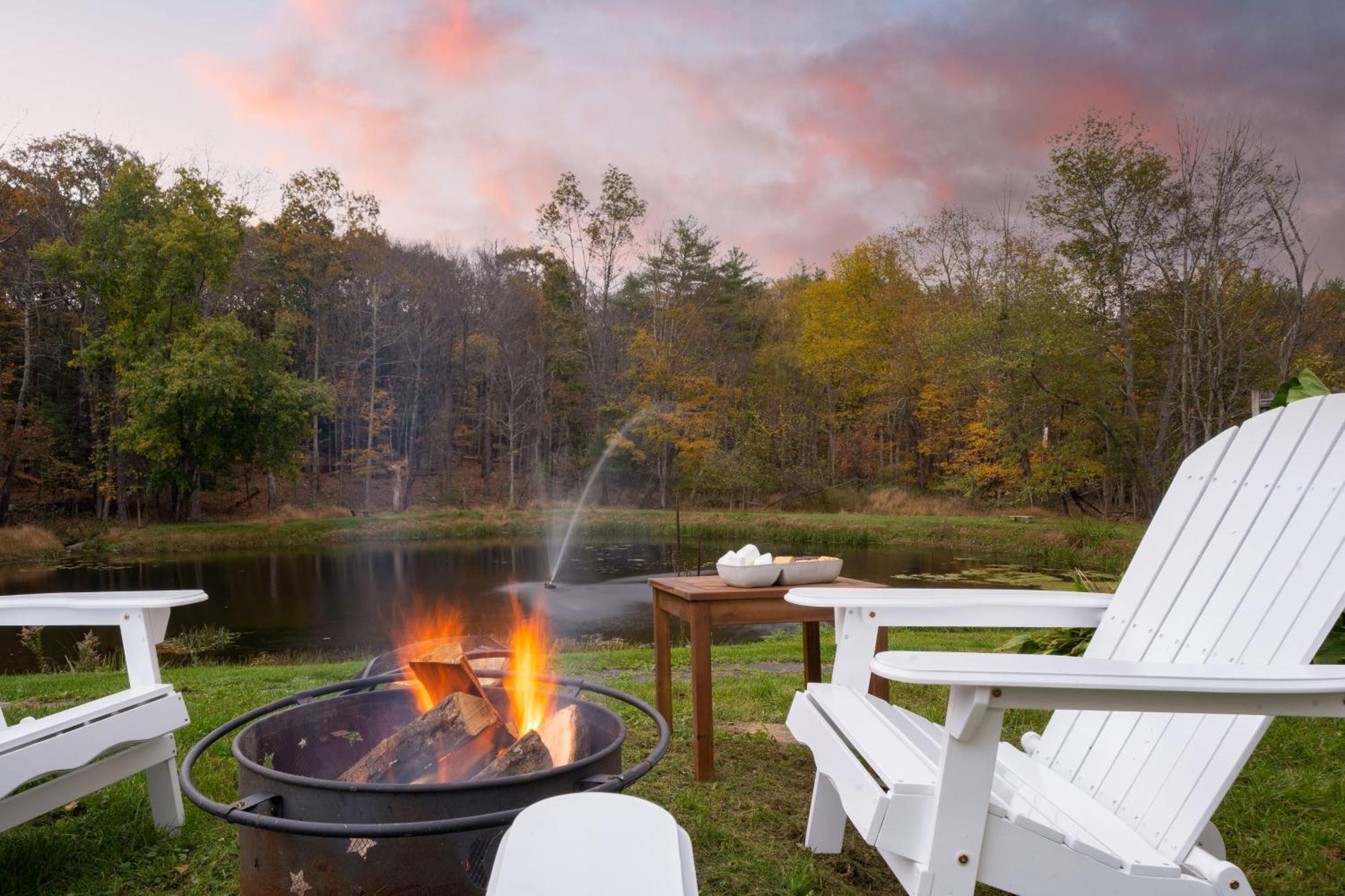 Cortland By Avantstay Charming Heritage Estate W Private Lake Pool Saugerties Exterior photo